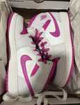 Jordan 1 ,alb cu roz