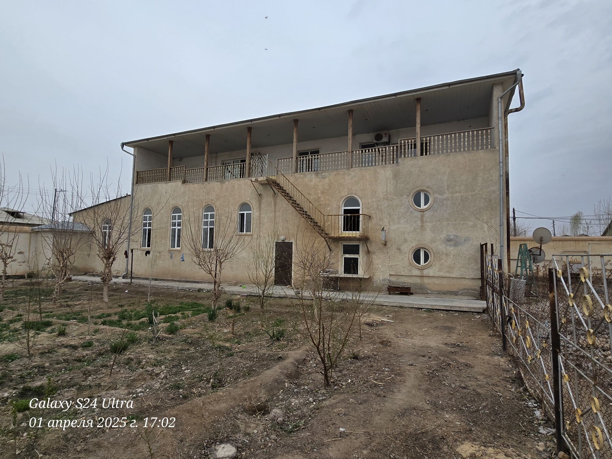Продаётся очень большой дом можно под бизнес. Часный Детсад,  Школа.