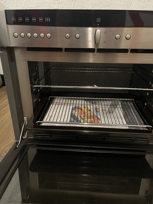 Cuptor electric incorporabil Neff-Nou-nefolosit