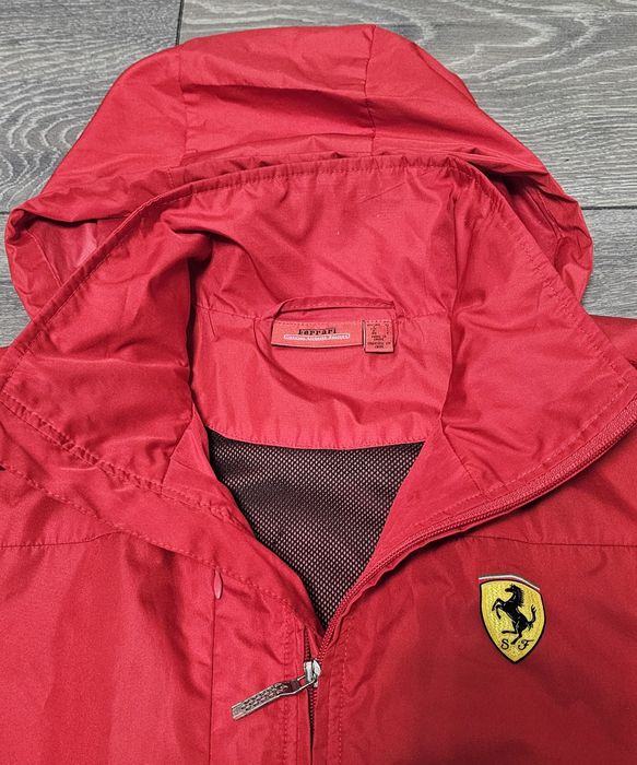 Geaca de fas Ferrari original