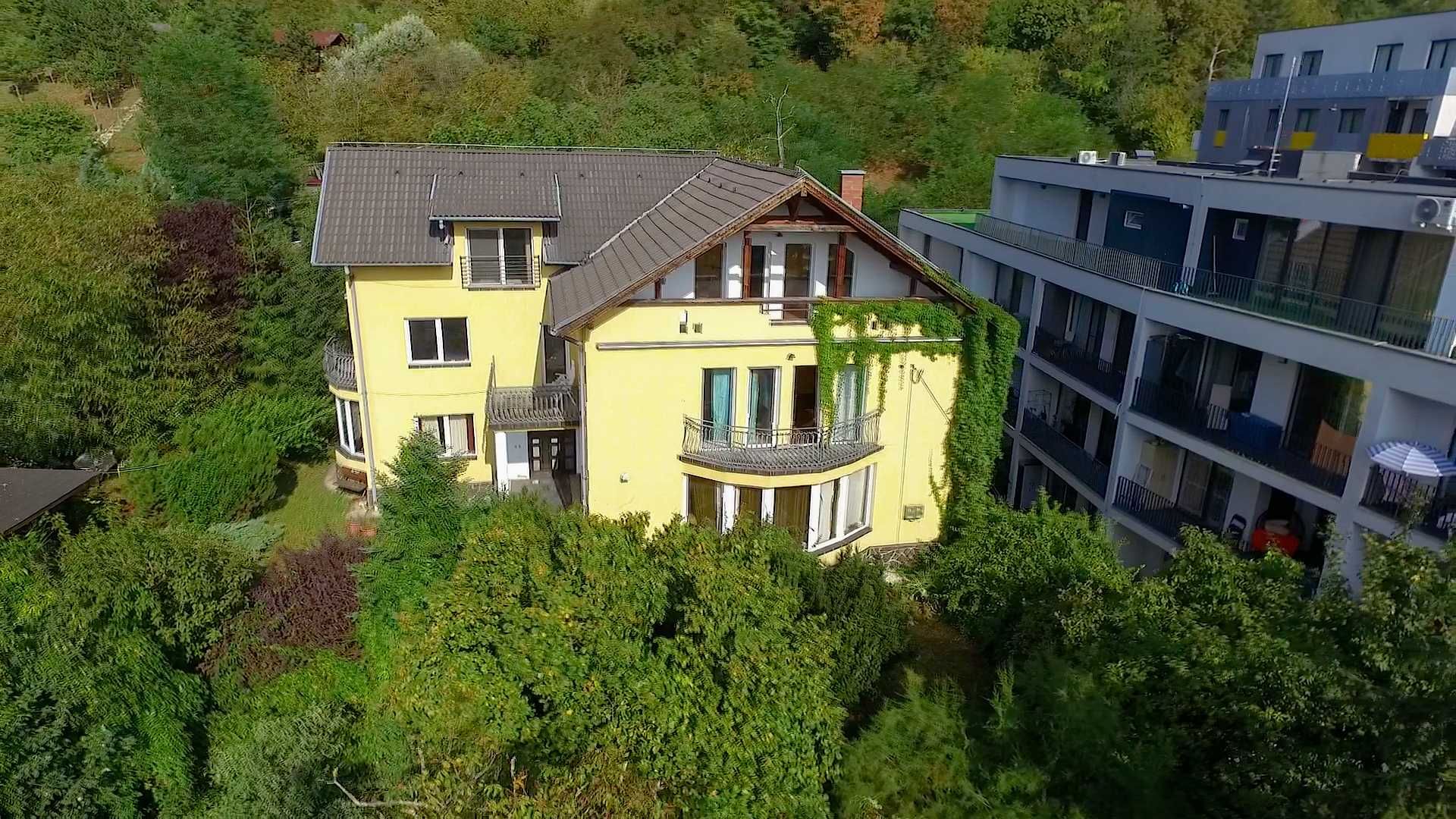 Vanzare, apartament in vila 150 mp,cu teren de 300mp , Grigorescu
