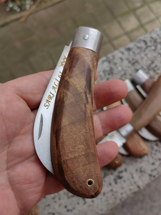 Турски овощарски ножка / ножки с чирени от орех