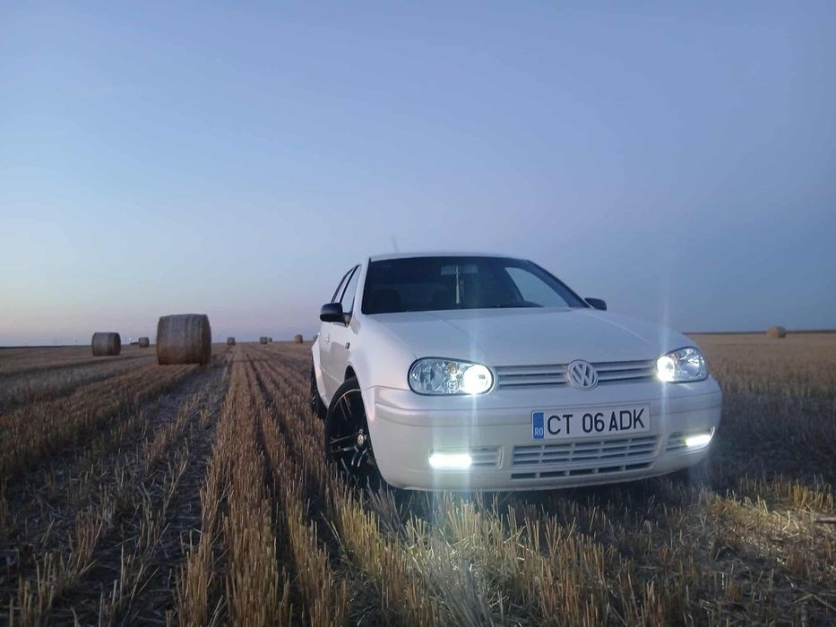 Vand golf 4  1.4 benzina