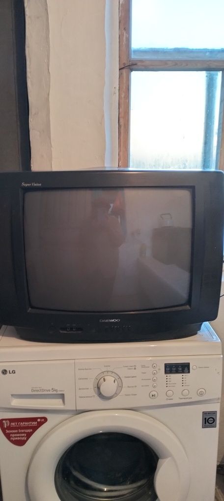 Продам телевизоры и подставки под телевизор