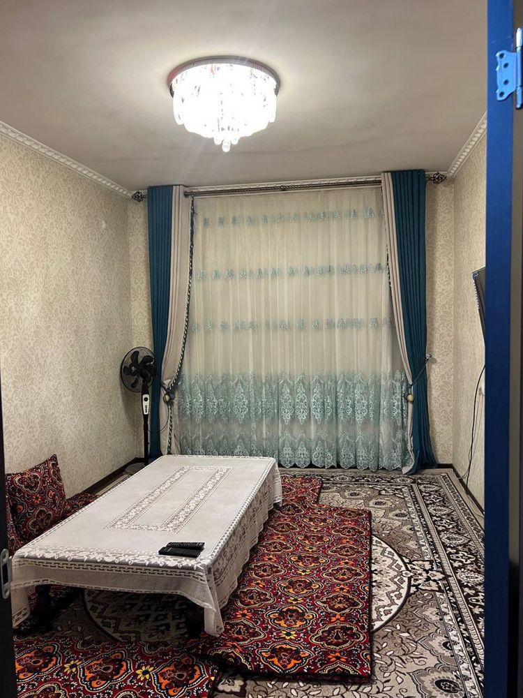 Arenda sergili 2 bekat yonida 2 xona 400$ xamma waroyiti bor