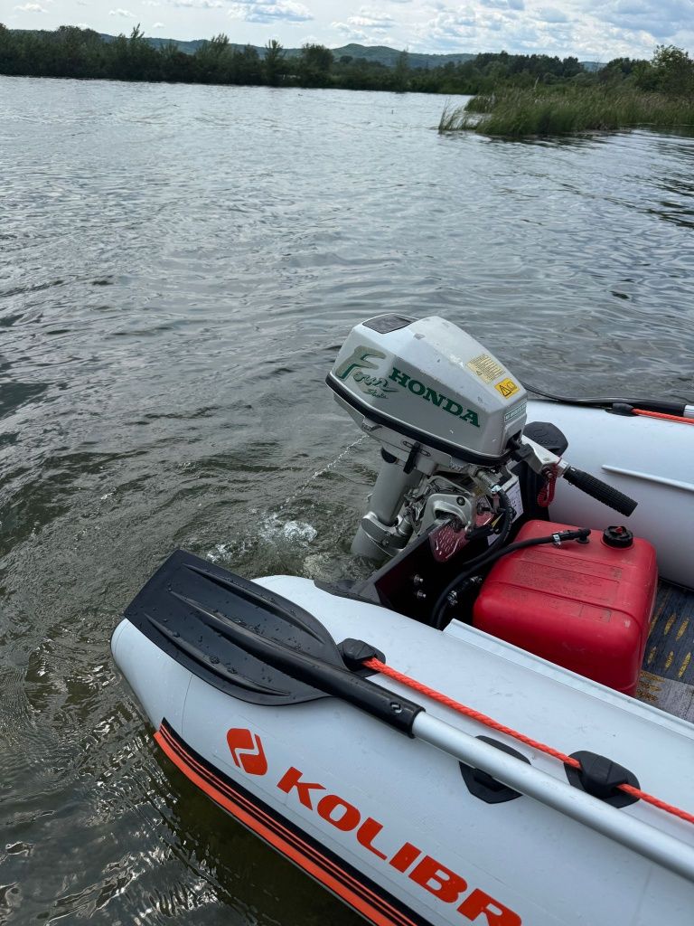 Vând / schimb motor Honda 5 cp , 4 timpi an 2010