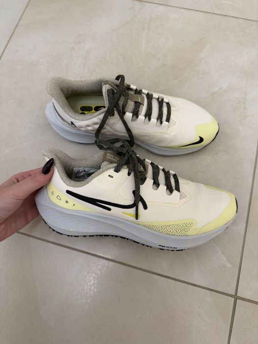Дамски нови оригинални маратонки Nike Air Zoom Pegasus Shield 37,5