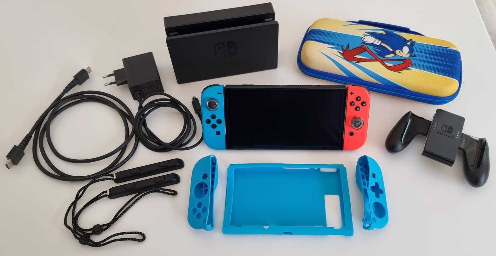 Nintendo Switch OLED (RED & BLUE JOY-CONS)- ca nou + accesorii premium