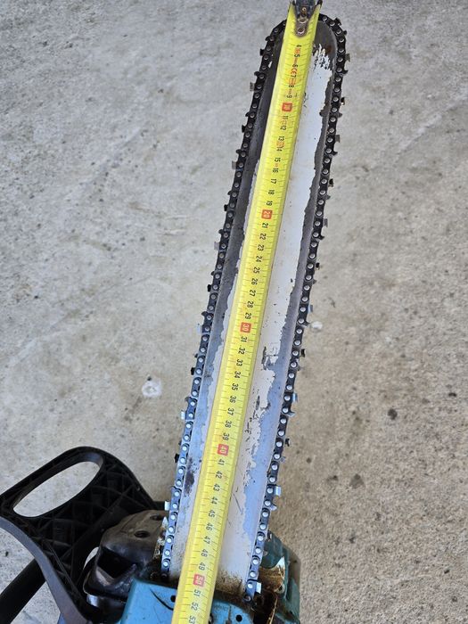 Vând drujba makita dcs6401