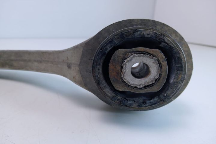 Brat suspensie dreapta fata Audi A4 B6