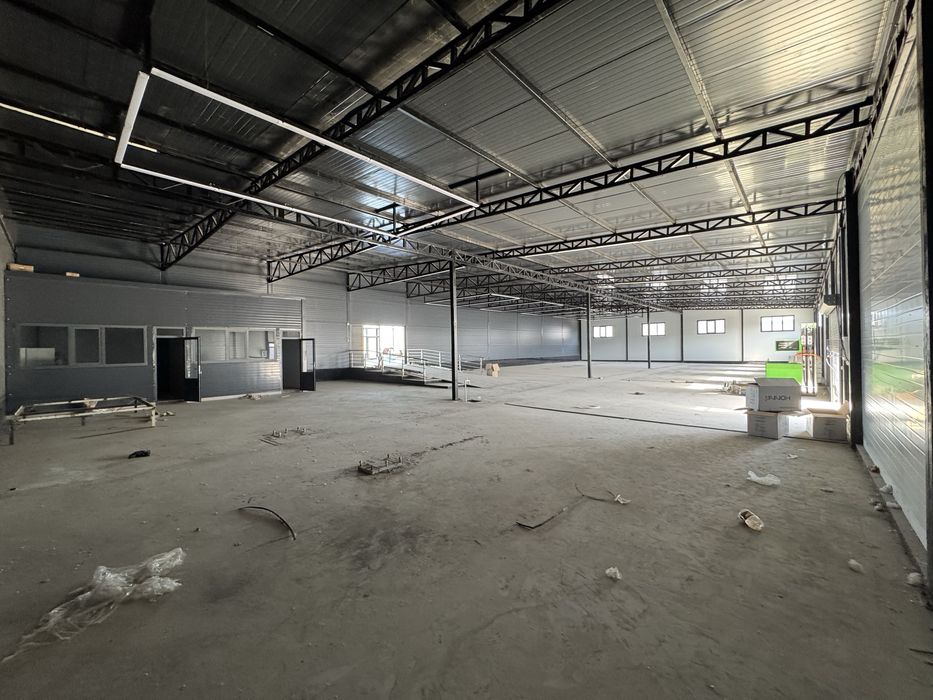 Автосалон, Сдается в аренду