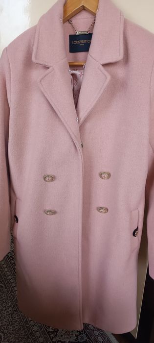 Палто Louis Vuitton розово 40 размер