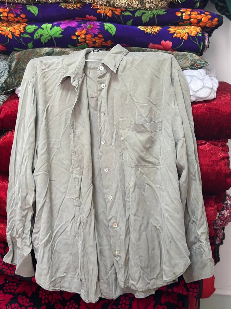 Продается свободная  руашка х/б H&M  (ХL)
