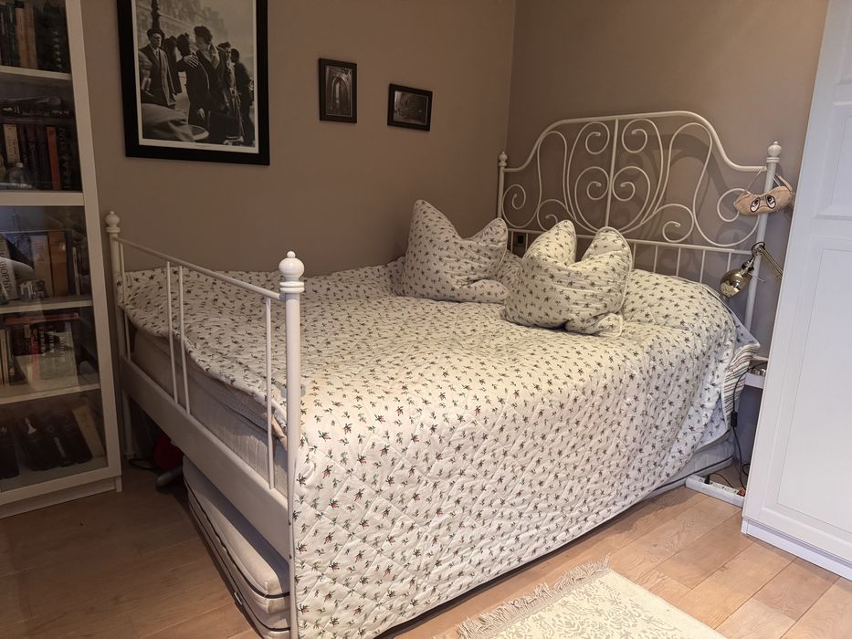 Спалня Икеа с матрак  и топ матрак140/200