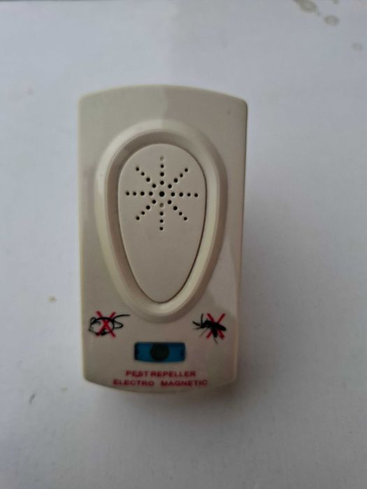 Aparat impotriva insectelor si rozatoarelor