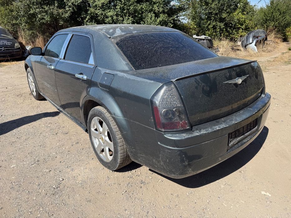 На части Chrysler 300c 2.7 auto 2006 година