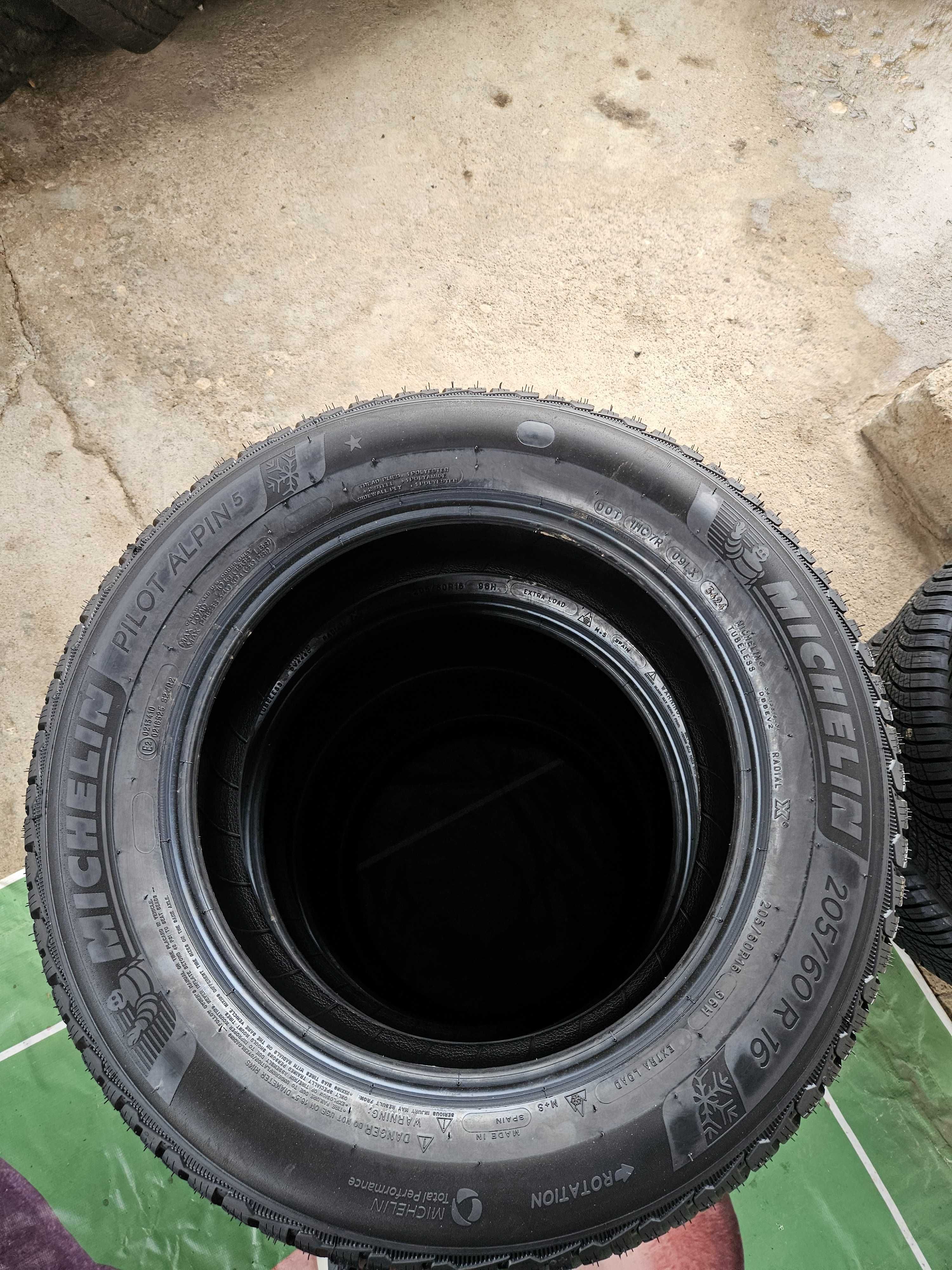 4 Нови зимни гуми 205/60 R16 Michelin Pilot Alpin5 * XL 96H DOT3424