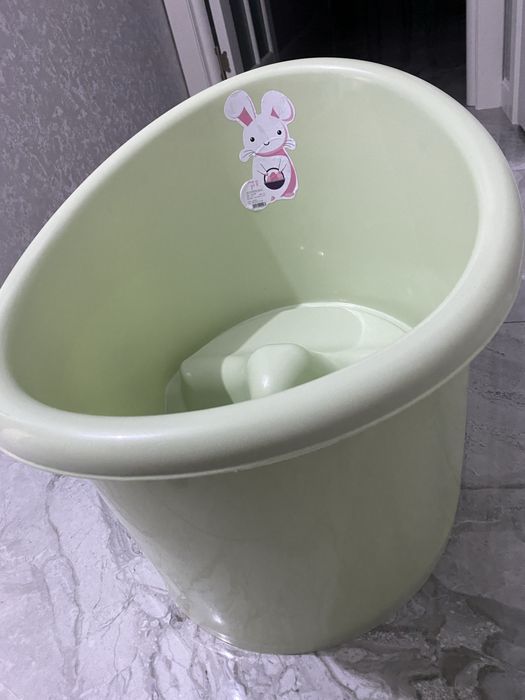 Продам ванночку детскую