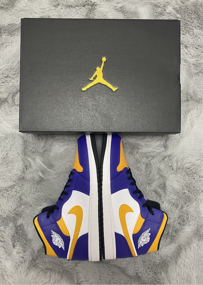 Jordan 1 mid “Lakers”