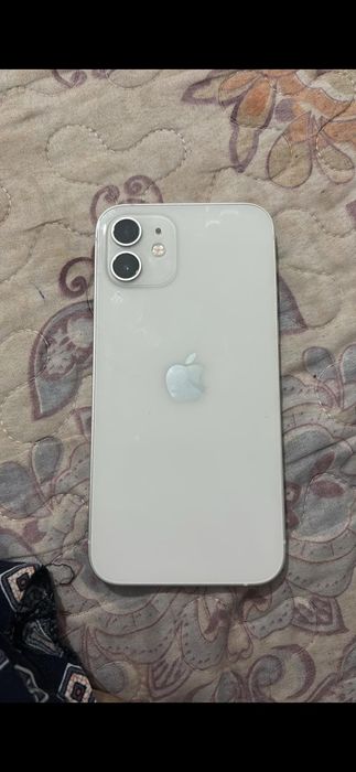 Продается IPhone 12