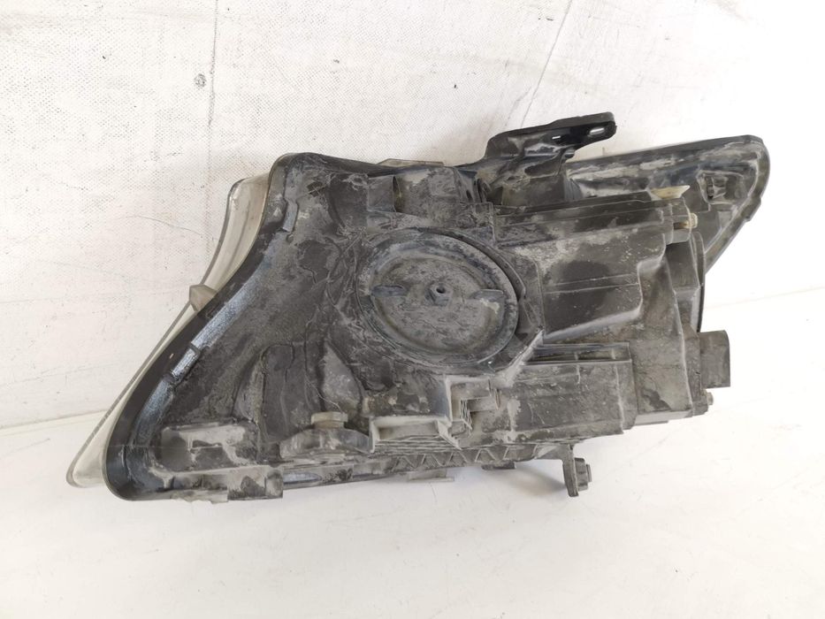 Десен фар с халоген Мерцедес-Бенц В-Клас / Mercedes-Benz V-Class W447