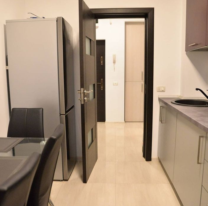 Inchiriez apartament Mamaia Nord, zona Alezzi 100m plajă. Termen lung