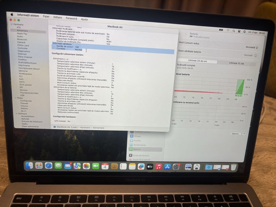 MacBook Air folosit o perioada de aproximativ patru luni