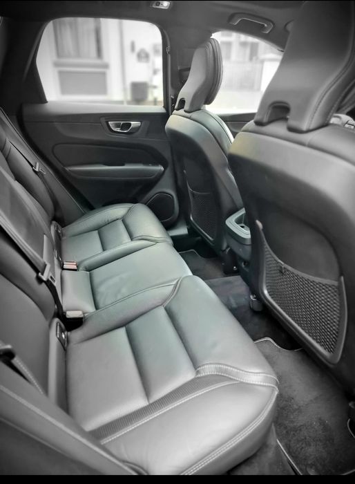 .PRET FIX. Fără schimburi. VOLVO XC 60 D 5 R