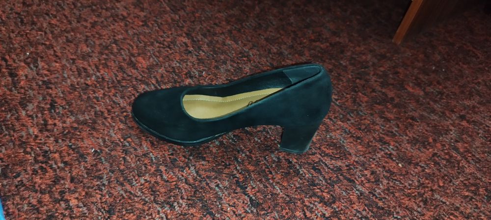 Туфли женские чёрные