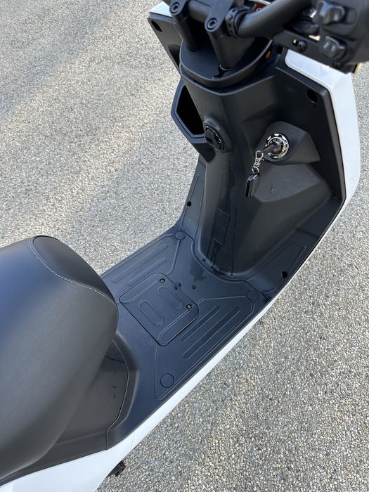 Scuter Lvneng LX05 impecabil.