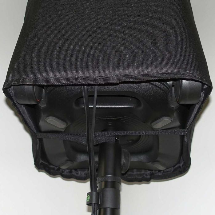 Vand huse pentru boxe JBL Partybox 320 sau EON712, 80-150 lei buc.