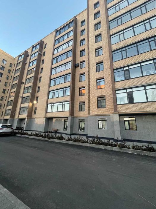 Продам 5 комнатную квартиру в самом центре города ЖК Алпамыс Премиум