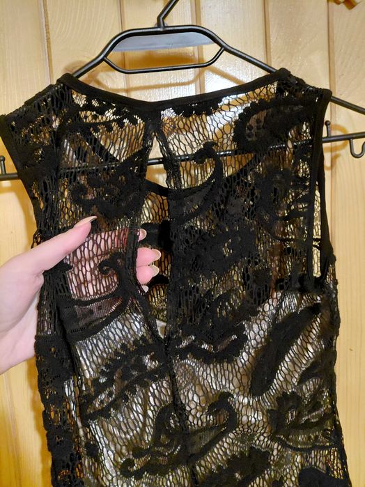 Малка черна рокля