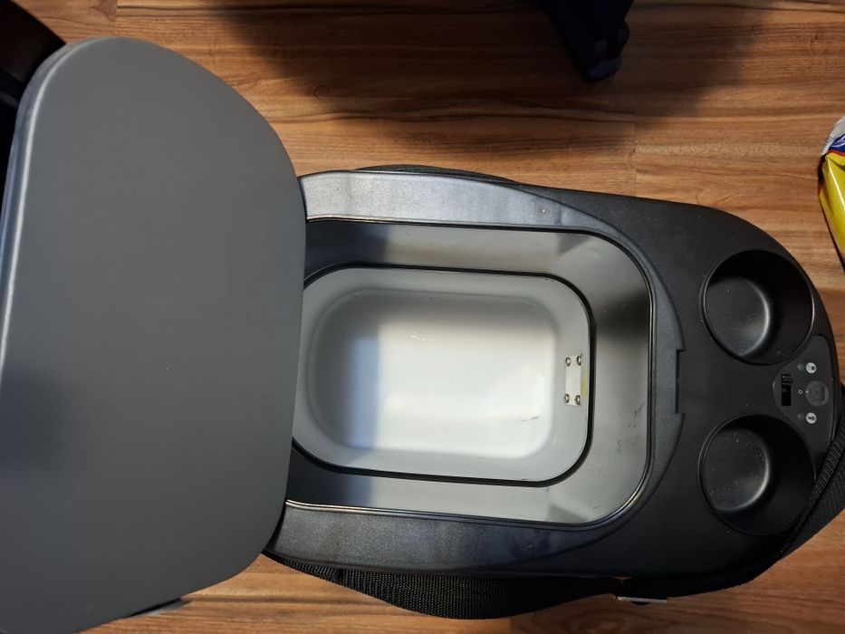 Ladă frigorifică auto Black and Decker