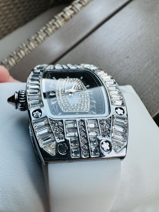 Ceas dama Richard Mille incrustat pietre semipretioase