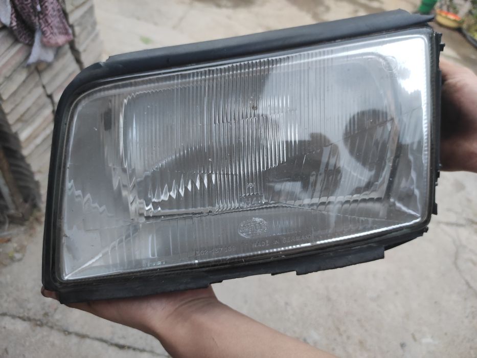 Audi c4 левая фара