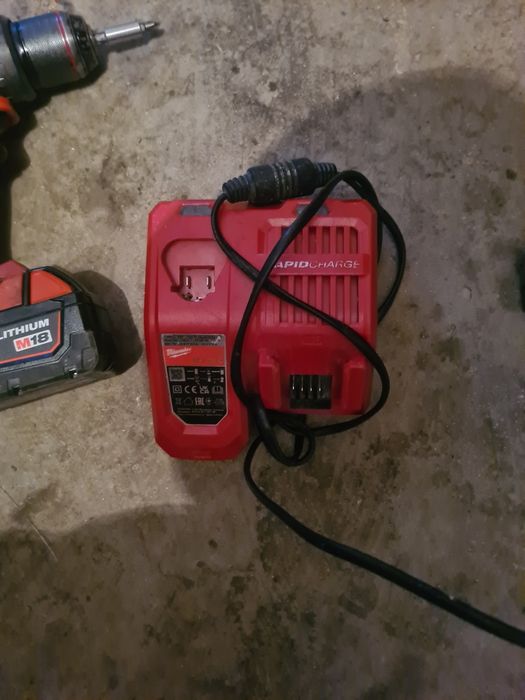 Filetanta milwauakee fpd3 2023, 2 acumulatori 5ah si incarcator