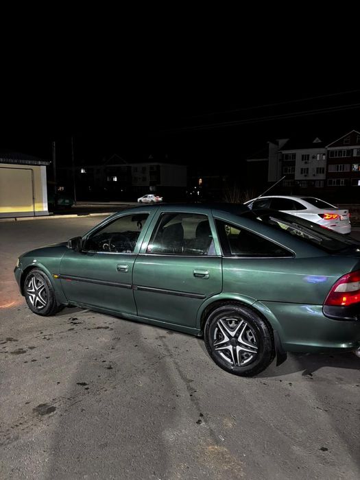 Опель вектра 96 ушастик