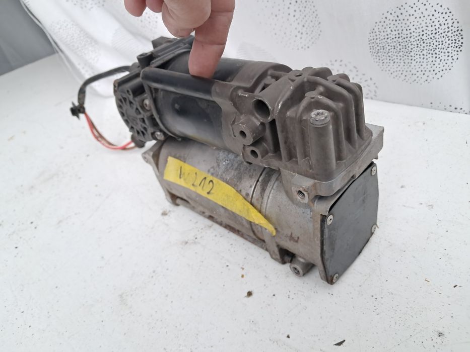 Компресор за въздушни възглавници мерцедес W212  Mercedes W211