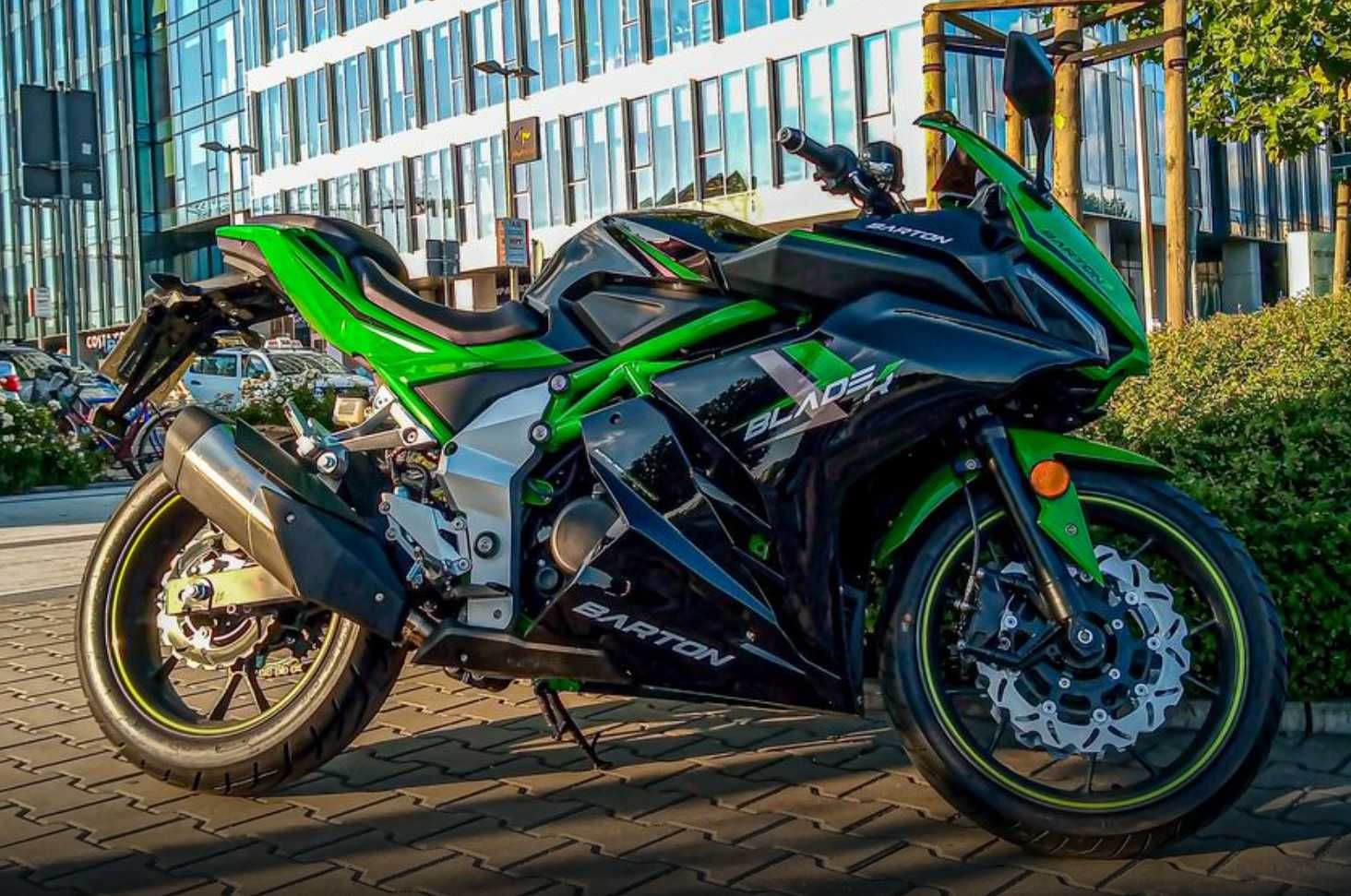 MOTOCICLETA Barton Blade-R 125 cc