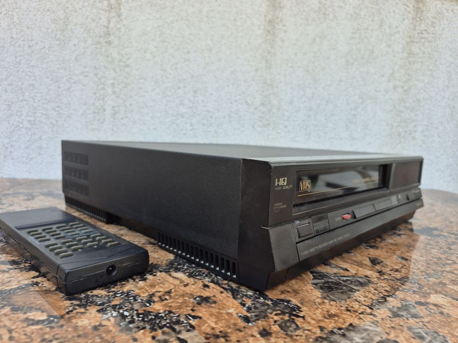 Vand video marca Orion model VH 930ARC , made in GERMANY 

- HQ

- AC/