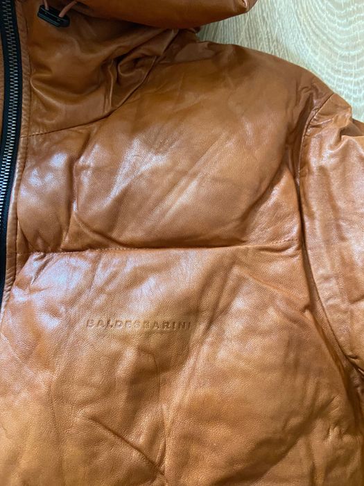 Яке baldessarini кожа