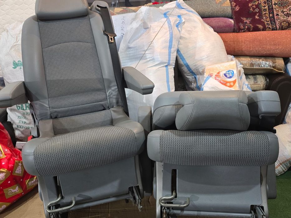 Jante și fotolii Mercedes Viano