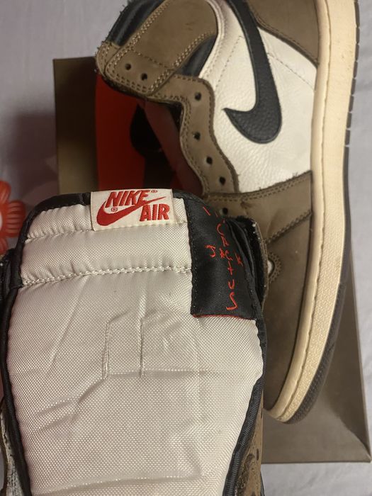 Jordan 1 travis scott marimea 43