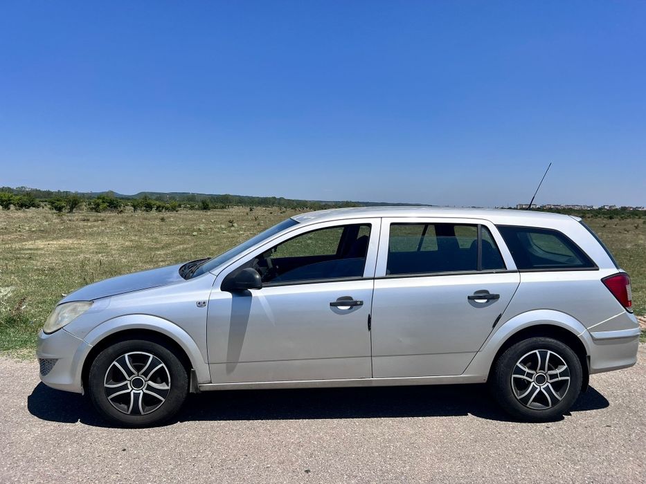 Vând Opel Astra H