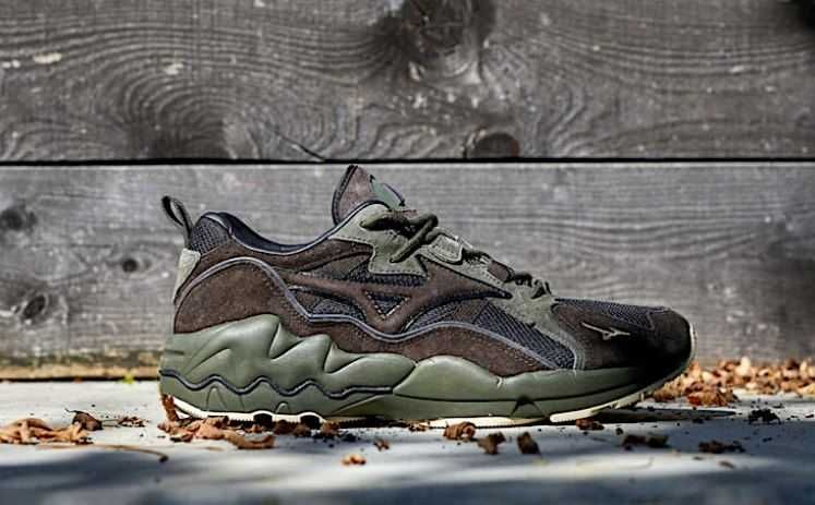 Mizuno Wave Rider, sneakersi originali, noi, in cutie, masura 40