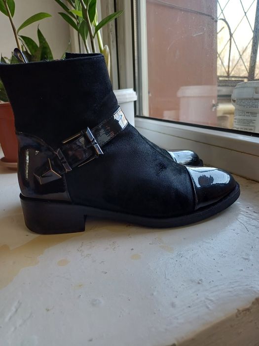 Демисезонные ботинки