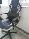 Vând scaun gaming/birou