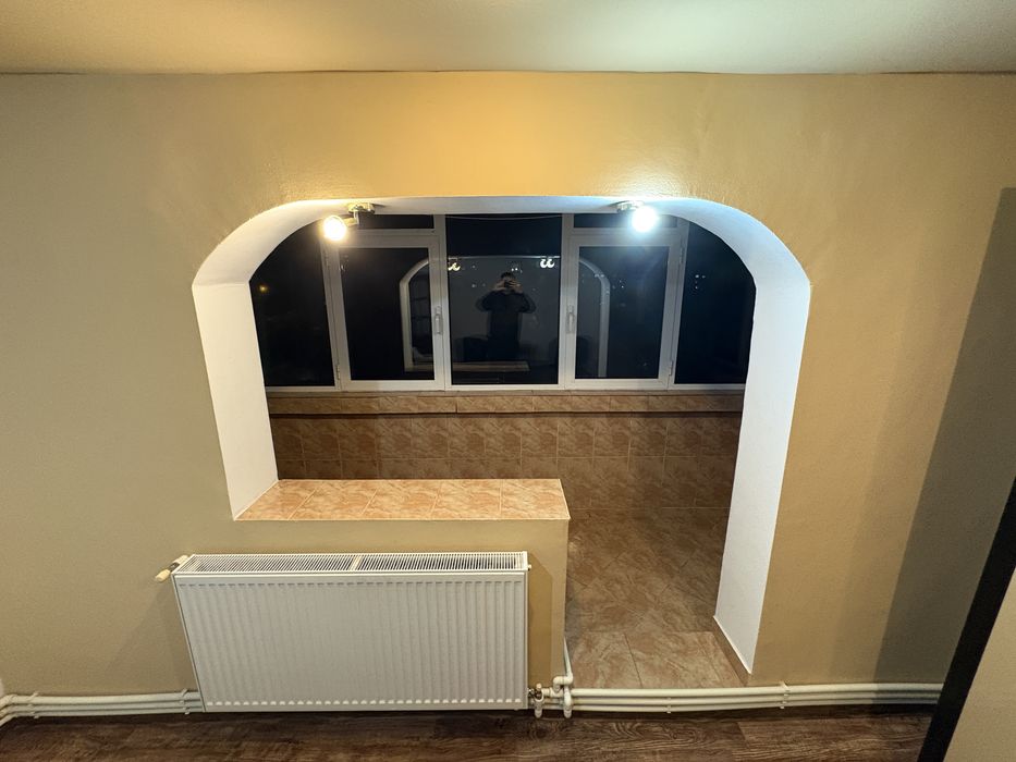 Inchiriez apartament in Brosteni cu 2 camere complet mobilat