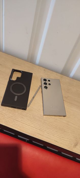 Samsung S24 Ultra  12/512